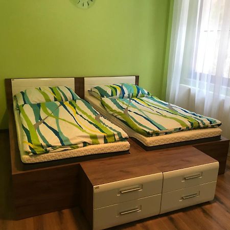 Krusne Hory - Klinovec 2 Km- Jachymov 2-4 Osoby Apartment Bagian luar foto
